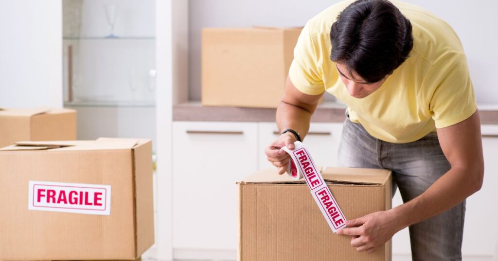 Fragile items packing